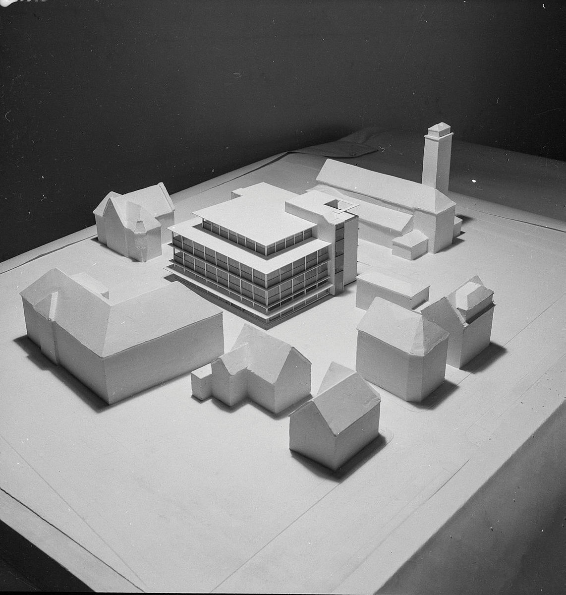 EE_108_N_0003