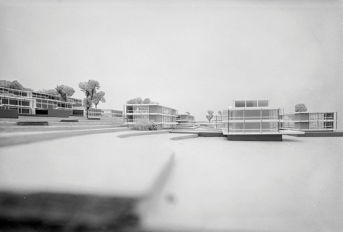 EE_161_N_0016