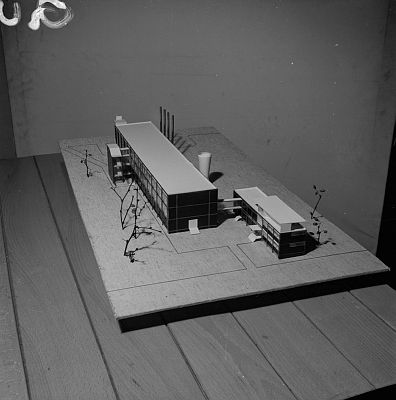 EE_097_N_0004
