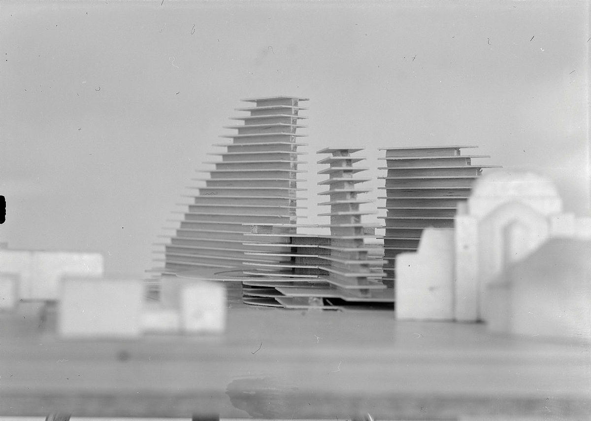 EE_169_N_0037