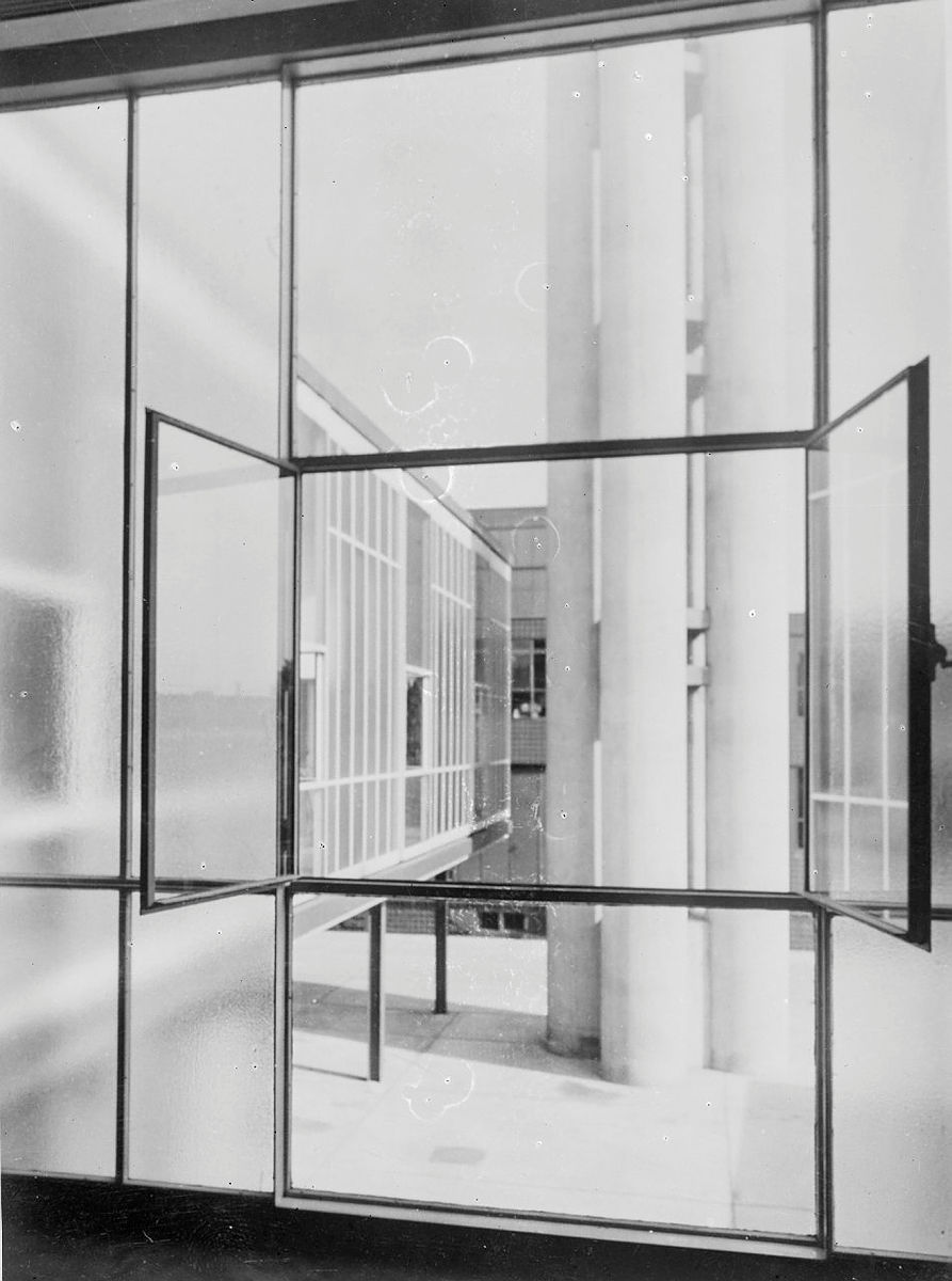 EE_038_N_0003